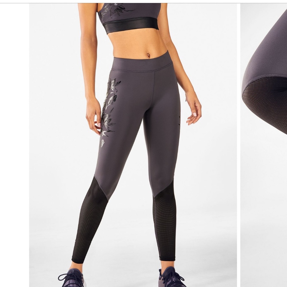 Fabletics Mid-Rise UltraCool 7/8 Legging